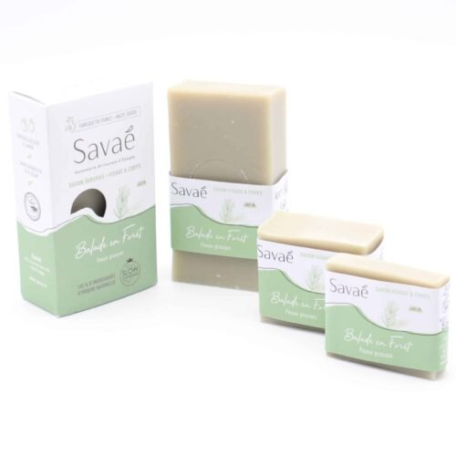 Balade en forêt - Savon à froid Savon à froid argile verte parfumé à l'huile essentielle de sapin pectiné